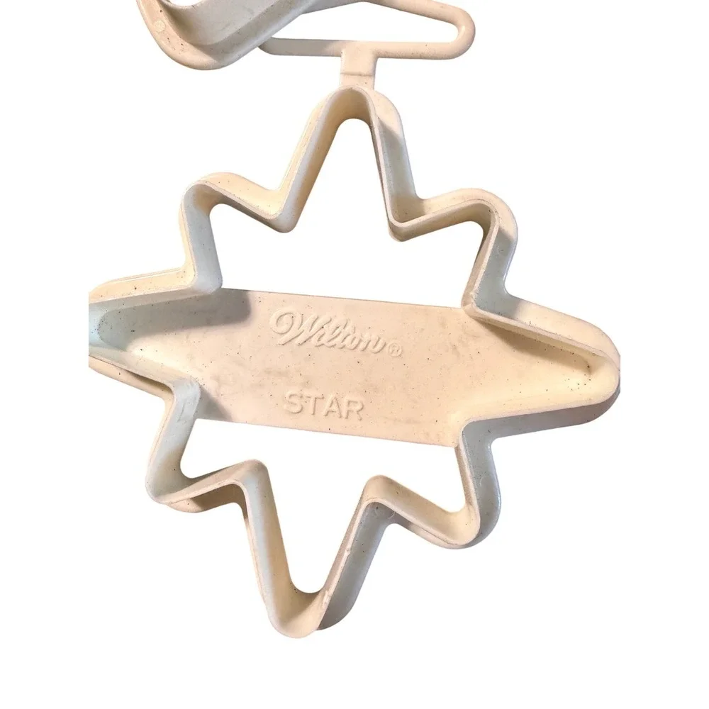 Vintage Wilton Cookie Cutters Lot Christmas Santa Hearts Gingerbread Metal Tree‎